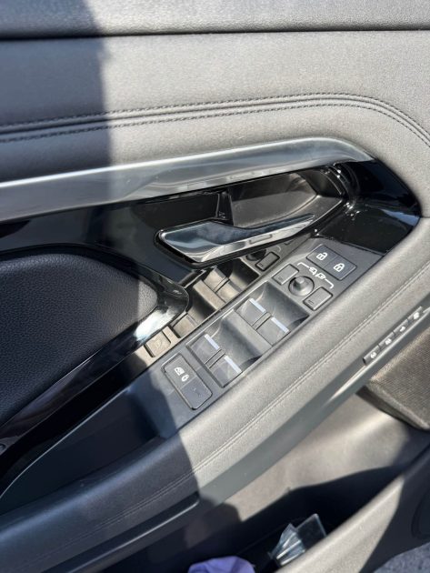 LAND ROVER RANGE ROVER EVOQUE P300E AWD R-DYNAMIC BA 2022