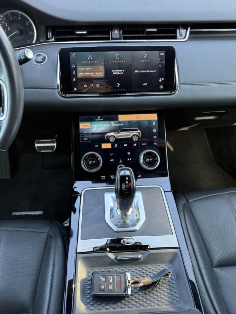 LAND ROVER RANGE ROVER EVOQUE P300E AWD R-DYNAMIC BA 2022