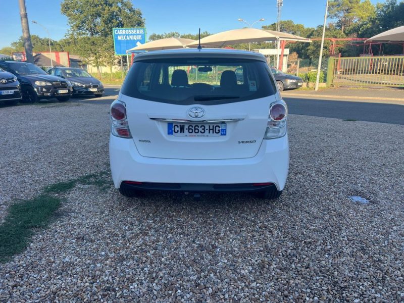 TOYOTA VERSO 124 D-4D SkyView