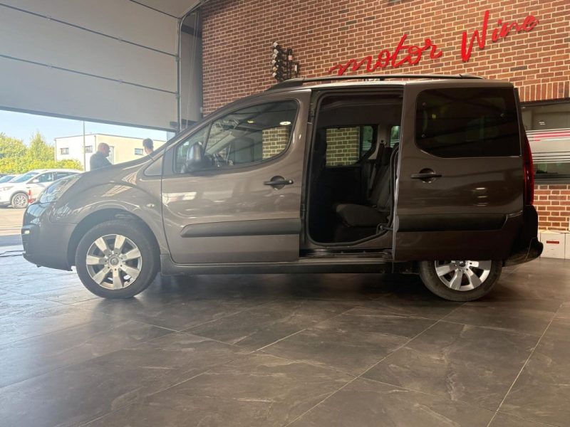 🔹Citroën Berlingo 1.6 Bluehdi 120Ch✅Kit distribution⭐Première main🚗 Attelage