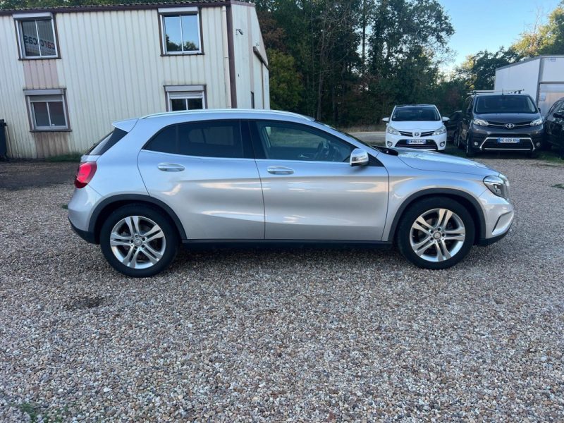 MERCEDES GLA 180 CDI 109 ch INTUITION 7G-DCT