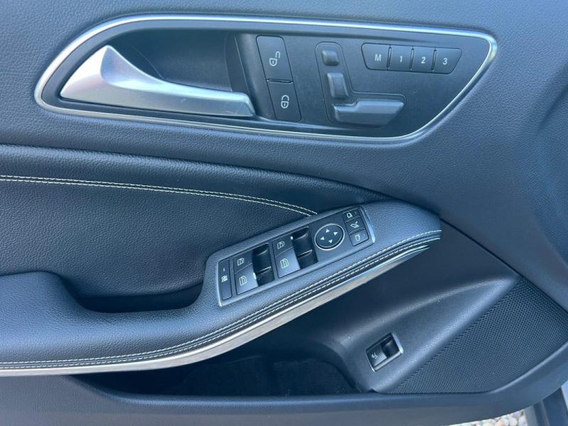 MERCEDES GLA 180 CDI 109 ch INTUITION 7G-DCT
