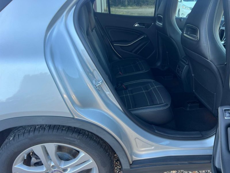 MERCEDES GLA 180 CDI 109 ch INTUITION 7G-DCT