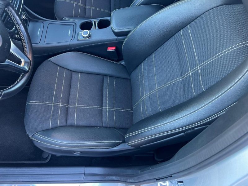 MERCEDES GLA 180 CDI 109 ch INTUITION 7G-DCT