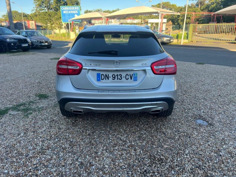 MERCEDES GLA 180 CDI 109 ch INTUITION 7G-DCT