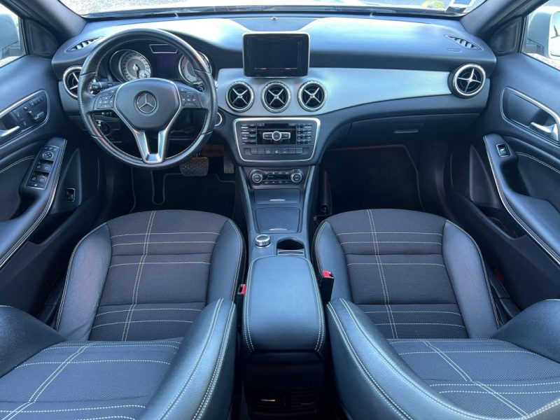 MERCEDES GLA 180 CDI 109 ch INTUITION 7G-DCT