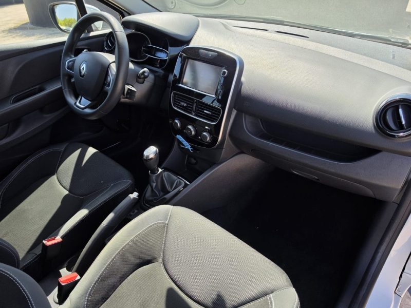 RENAULT CLIO IV / 1.5 DCI / 90Ch / garantie 12 mois