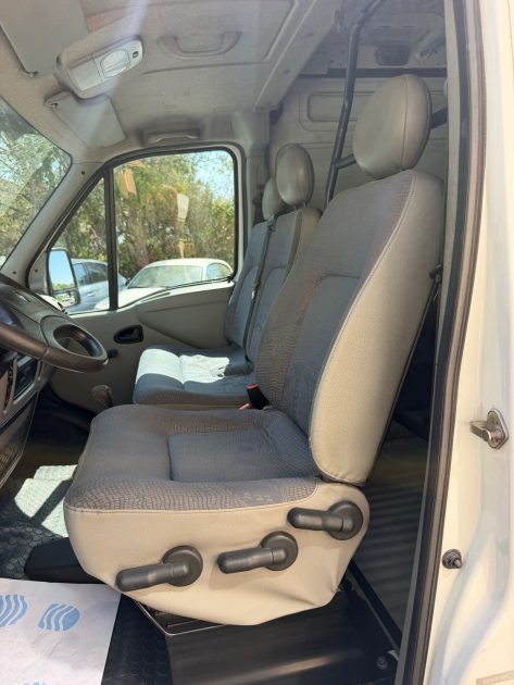 RENAULT MASTER L2H2 2.2DCI 2003 102000KM 1ere main