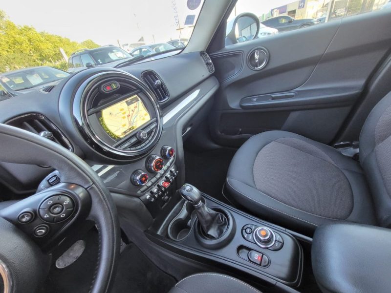MINI COUNTRYMAN COOPER 136 BUSINESS BA 2017