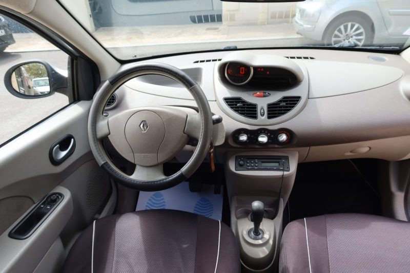 RENAULT TWINGO 1.2 75 EXPRESSION QUICKSHIFT 5 2010