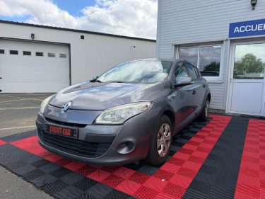 RENAULT MEGANE 1.5 DCI 110 AUTHENTIQUE 2010