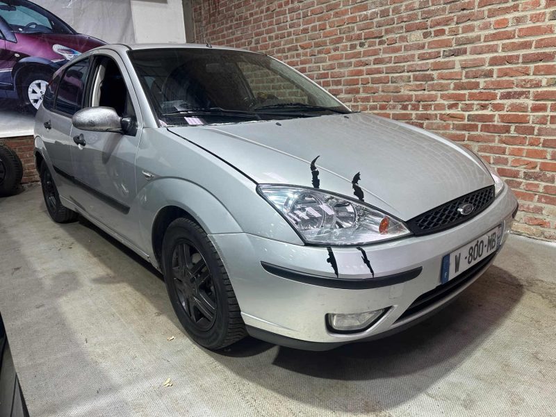 FORD FOCUS  1.6 ESSENCE 2003