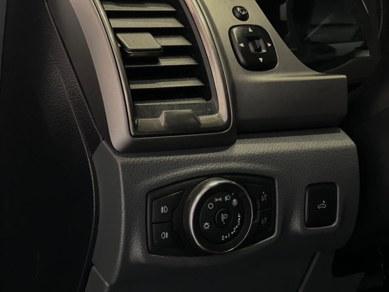 FORD RANGER DOUBLE CABINE 3.2TDCI LIMITED 200CH 