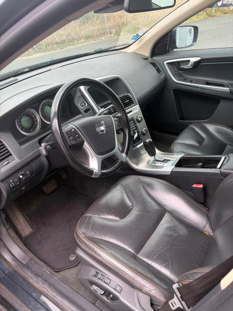VOLVO XC60 D5 AWD 205CV DANS L ETAT