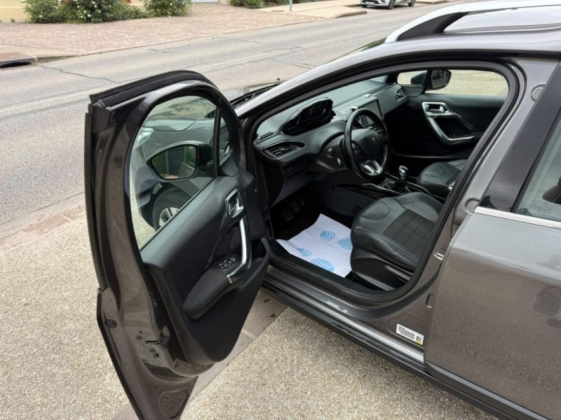 Peugeot 2008 1.6 E-HDi 100Ch Allure