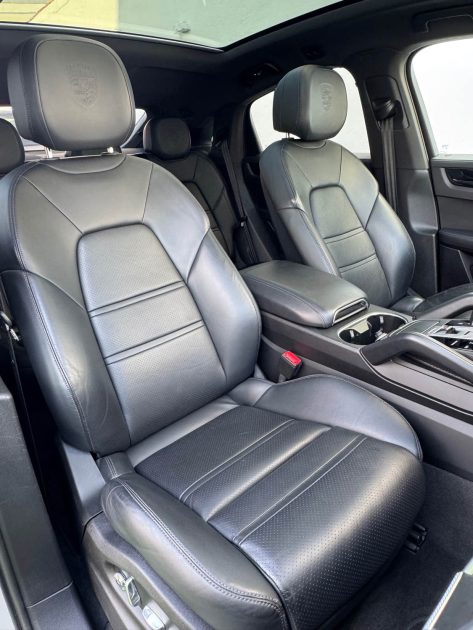 PORSCHE CAYENNE 3.0 V6 462 CH E-HYBRID COUPE GRIS CRAIE GARANTIE 12 MOIS SUIVI COMPLET 