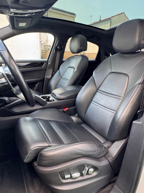 PORSCHE CAYENNE 3.0 V6 462 CH E-HYBRID COUPE GRIS CRAIE GARANTIE 12 MOIS SUIVI COMPLET 