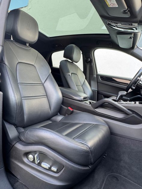 PORSCHE CAYENNE 3.0 V6 462 CH E-HYBRID COUPE GRIS CRAIE GARANTIE 12 MOIS SUIVI COMPLET 