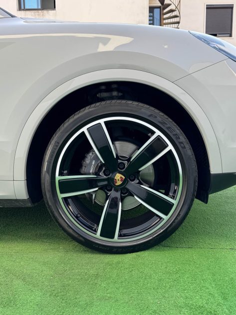PORSCHE CAYENNE 3.0 V6 462 CH E-HYBRID COUPE GRIS CRAIE GARANTIE 12 MOIS SUIVI COMPLET 