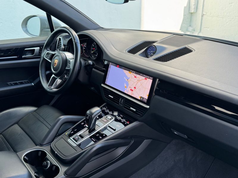 PORSCHE CAYENNE 3.0 V6 462 CH E-HYBRID COUPE GRIS CRAIE GARANTIE 12 MOIS SUIVI COMPLET 