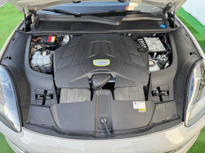 PORSCHE CAYENNE 3.0 V6 462 CH E-HYBRID COUPE GRIS CRAIE GARANTIE 12 MOIS SUIVI COMPLET 