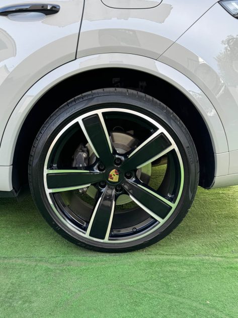 PORSCHE CAYENNE 3.0 V6 462 CH E-HYBRID COUPE GRIS CRAIE GARANTIE 12 MOIS SUIVI COMPLET 