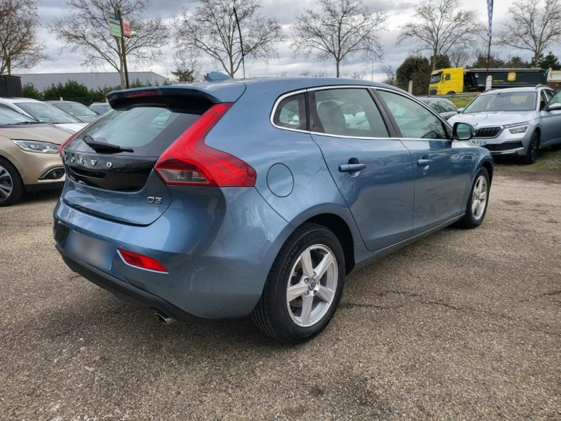 VOLVO V40 150ch  2013