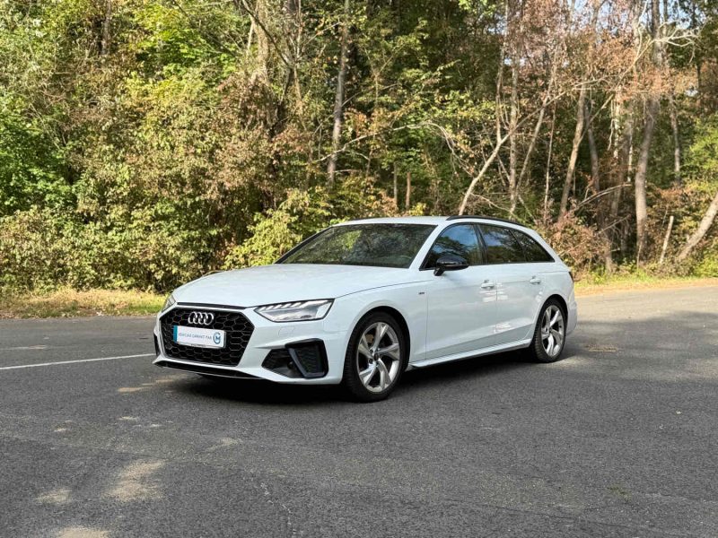 AUDI A4  DSG  2023