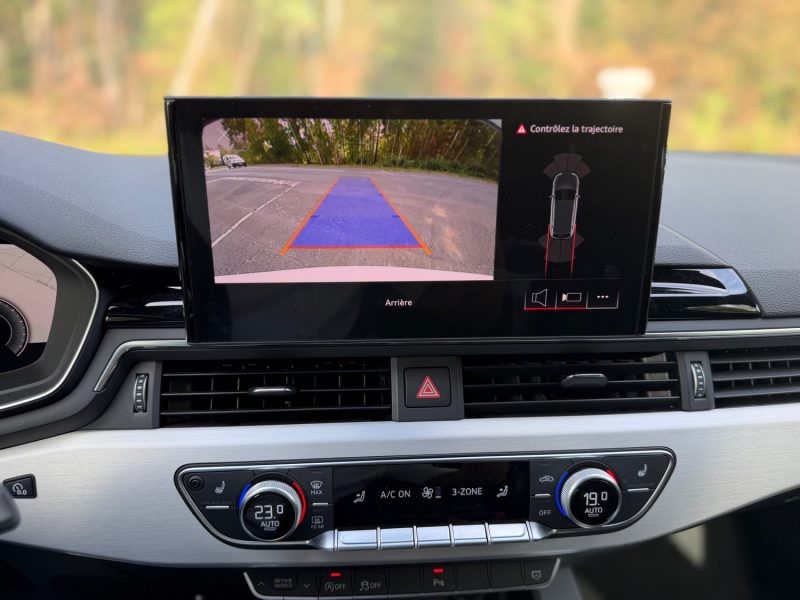 AUDI A4  DSG  2023