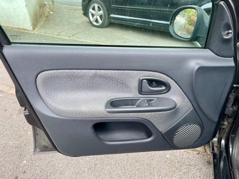 RENAULT CLIO CAMPUS 1.2 16V 75