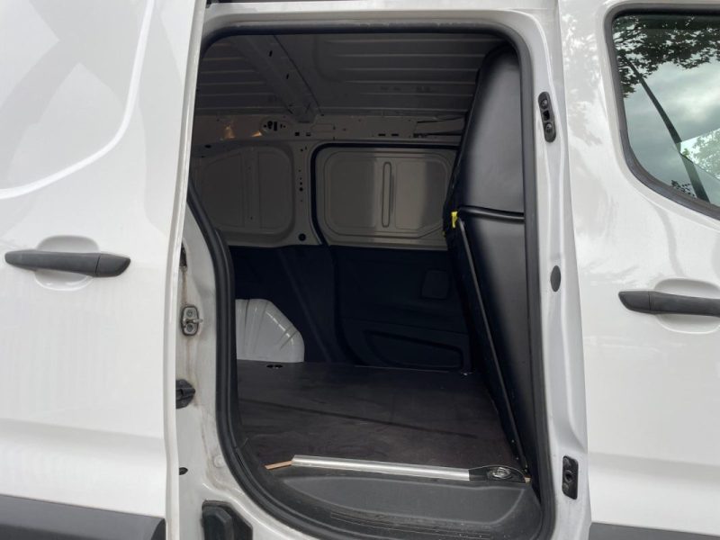 PEUGEOT PARTNER 1.5 BLUEHDI 130 PREMIUM EAT8