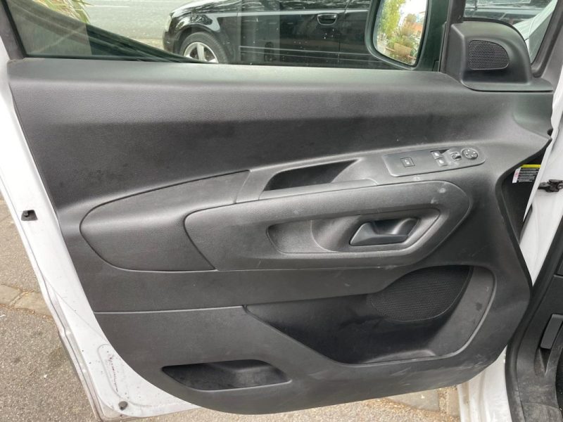 PEUGEOT PARTNER 1.5 BLUEHDI 130 PREMIUM EAT8
