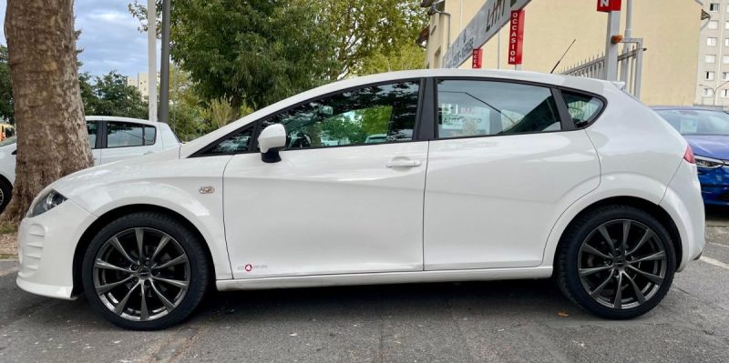 SEAT LEON 1.6 TDI 105 SPORT