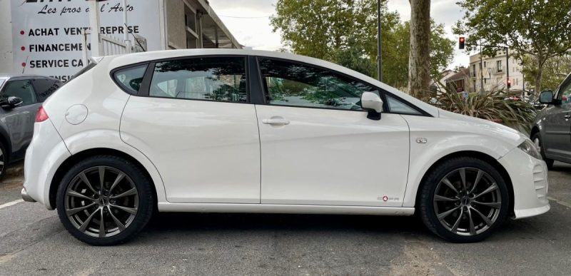 SEAT LEON 1.6 TDI 105 SPORT