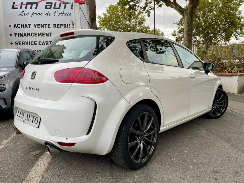 SEAT LEON 1.6 TDI 105 SPORT