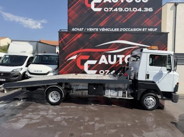 NISSAN SERIE L CAMION PLATE FORMECHÂSSIS 3.0 TDIC 1996 TTC