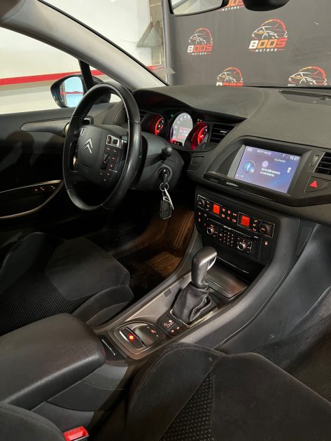 Citroën C5 II 2.0 HDI 138ch Confort BVA
