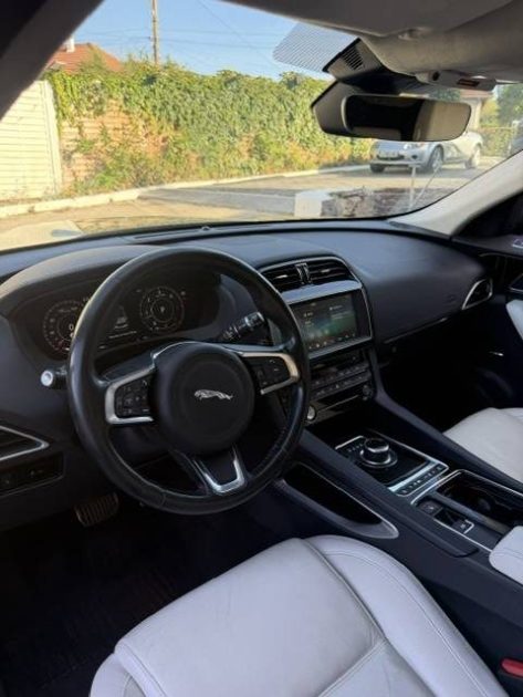 JAGUAR F-PACE 20D PRESTIGE 2019 - 71 077Kms - Premier Main - Meridian - Parfait Etat - Suivit JAGUAR
