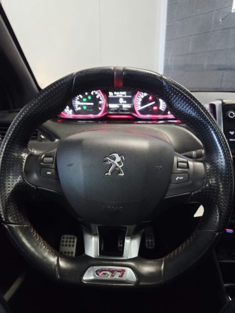 PEUGEOT 208 GTi 200CH