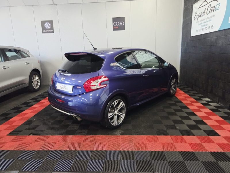 PEUGEOT 208 GTi 200CH