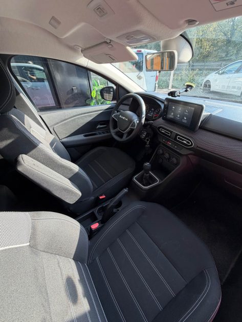 DACIA SANDERO – 2024 – 63 000 KM – PREMIÈRE MAIN – GARANTIE CONSTRUCTEUR – ÉCHANGE REPRISE POSSIBLE