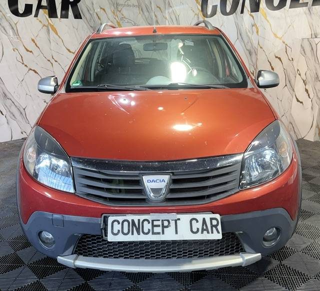 DACIA SANDERO 1.6 STEPWAY 2011 - 69 001Kms - Distrib ok - Parfait Etat - Suivit DACIA