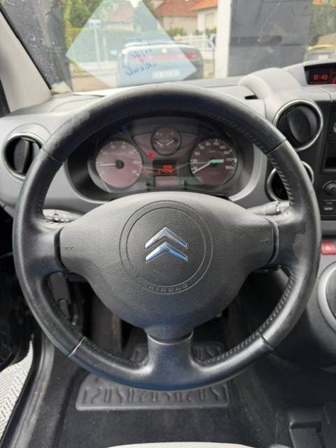 CITROEN BERLINGO 1,6 SILVER SELECTION 2011 - 74 058Kms - Distrib ok - Premier Main - Suivit CITROEN