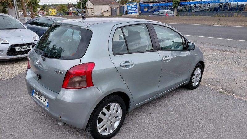 TOYOTA YARIS 1.3 2007