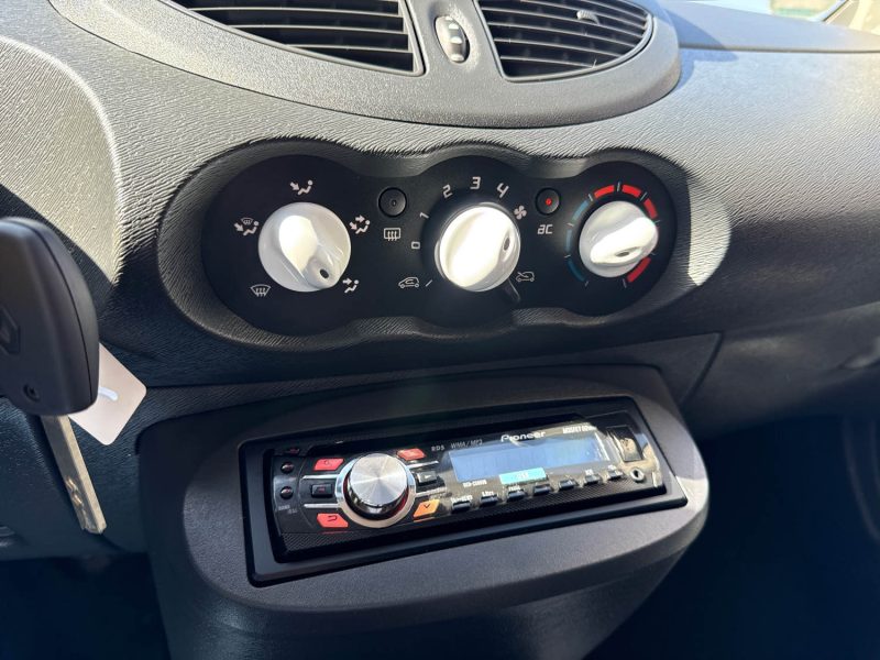RENAULT TWINGO  1.2 75CV YAHOO  