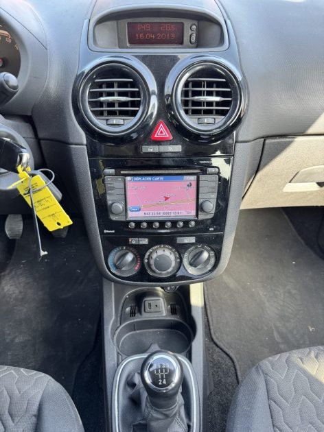 OPEL CORSA 1.2 TWINPORT 85 ESSENTIA 2013