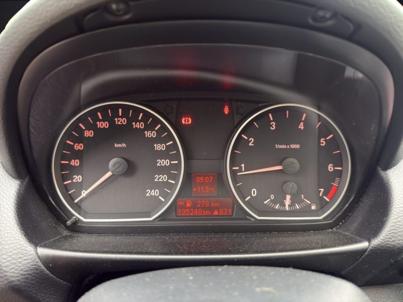 BMW 116I TOIT OUVRANT PARFAIT ETAT
