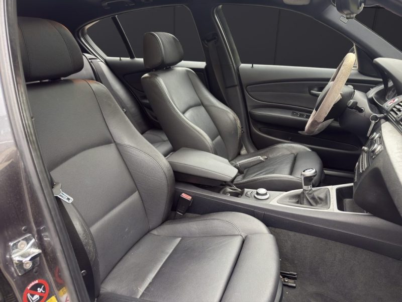 BMW 116I TOIT OUVRANT PARFAIT ETAT