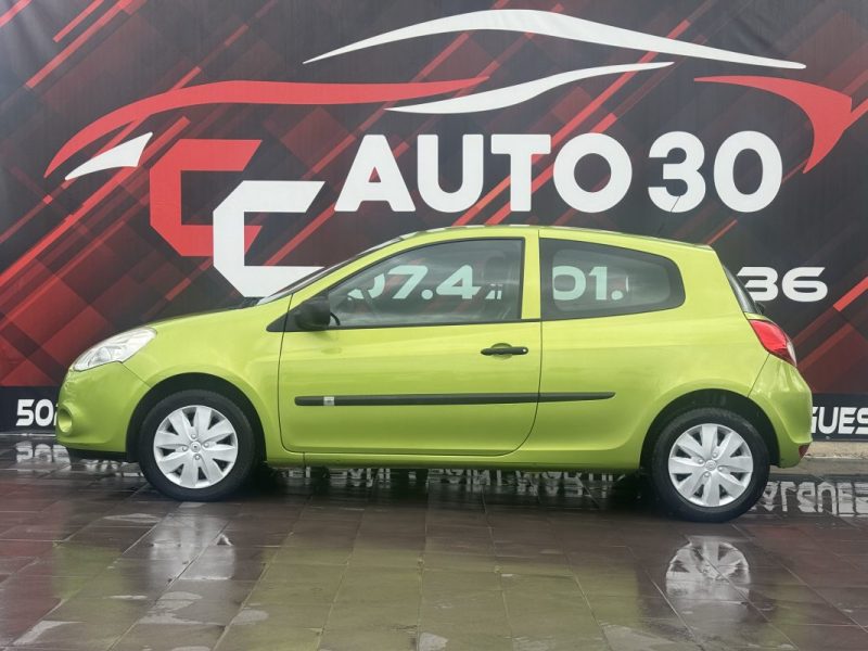 RENAULT CLIO 3 CLIO SOCIETE GENERIQUE 1.5DCI 70 2010