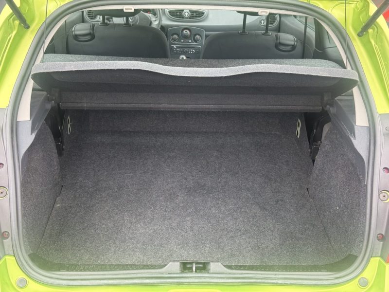 RENAULT CLIO 3 CLIO SOCIETE GENERIQUE 1.5DCI 70 2010